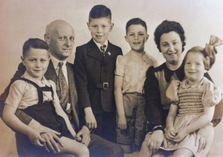 a07266 familiePolak met Bob+Conny
